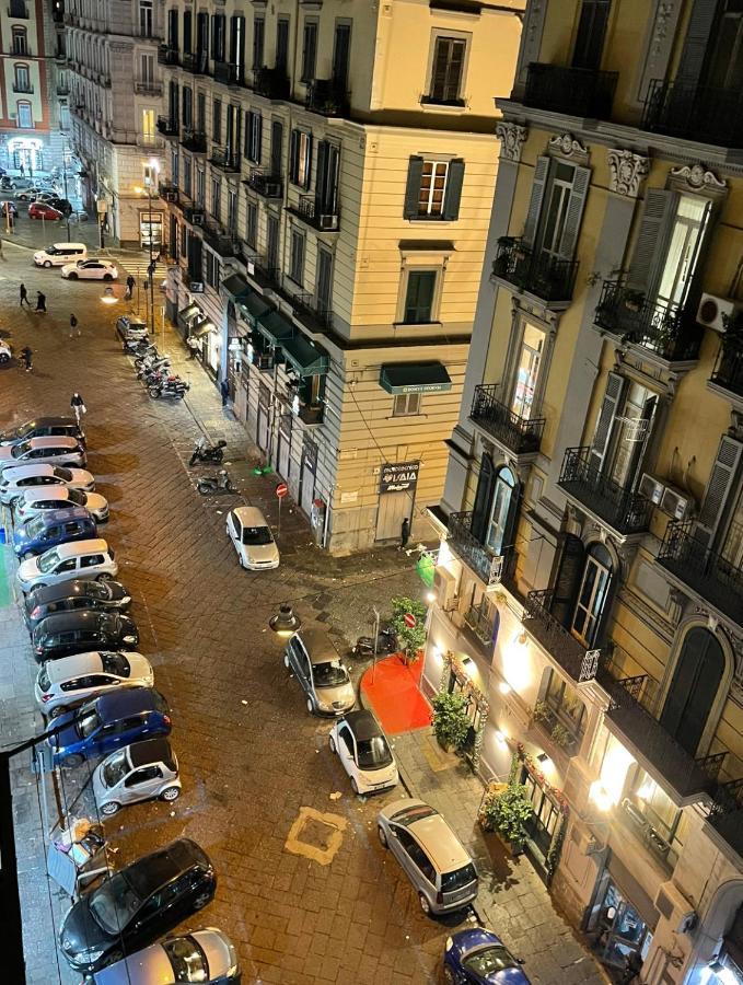 Alexander Hostel ナポリ エクステリア 写真