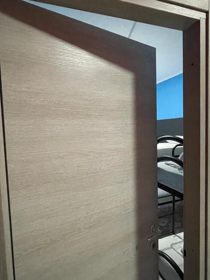 Alexander Hostel ナポリ エクステリア 写真