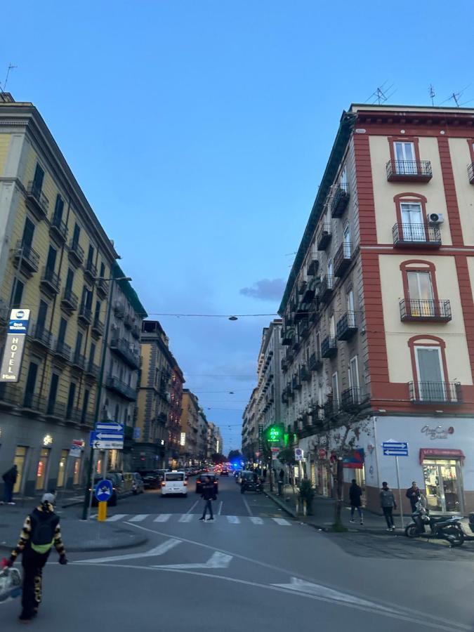Alexander Hostel ナポリ エクステリア 写真
